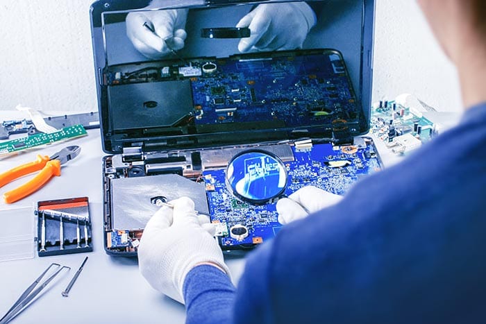 Sửa laptop tại TPHCM giá rẻ 19 Các Trường Hợp Sửa Laptop Phổ Biến Tại TPHCM