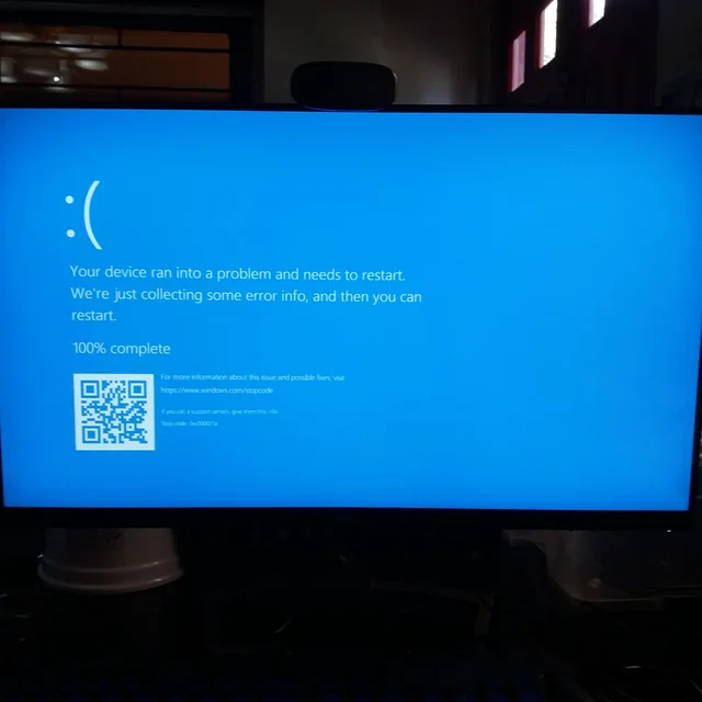 Sửa Laptop Bị Treo Màn Hình 16 Laptop Bị Treo Màn Hình Nỗi Ám Ảnh Công Nghệ Và Giải Pháp Chuyên Nghiệp